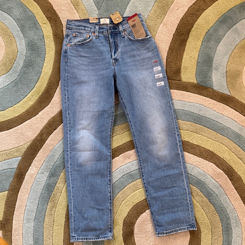 Levi's 501 Curve - 27x30 (NWT)